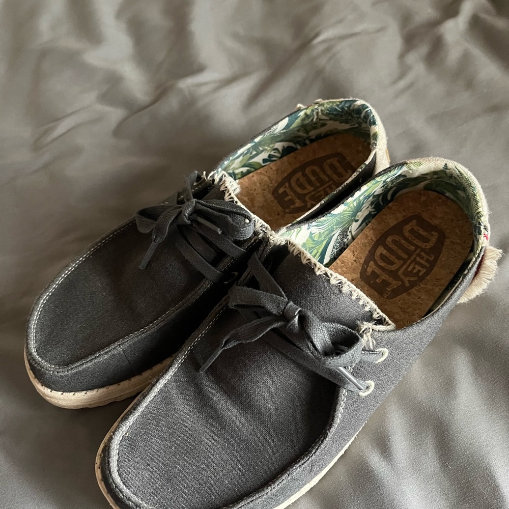 Hey Dudes sz 8